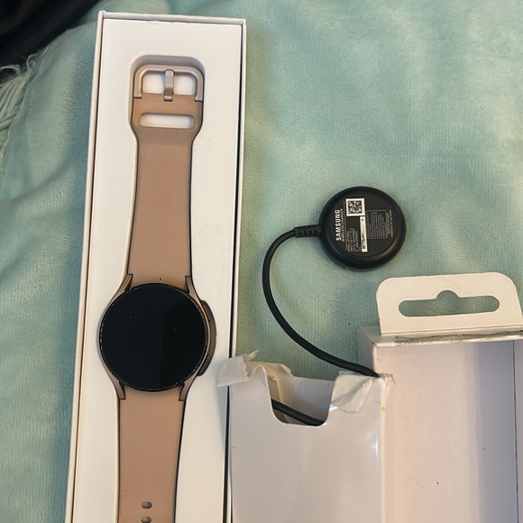 Samsung Galaxy Watch 4 - Picture 6 of 12